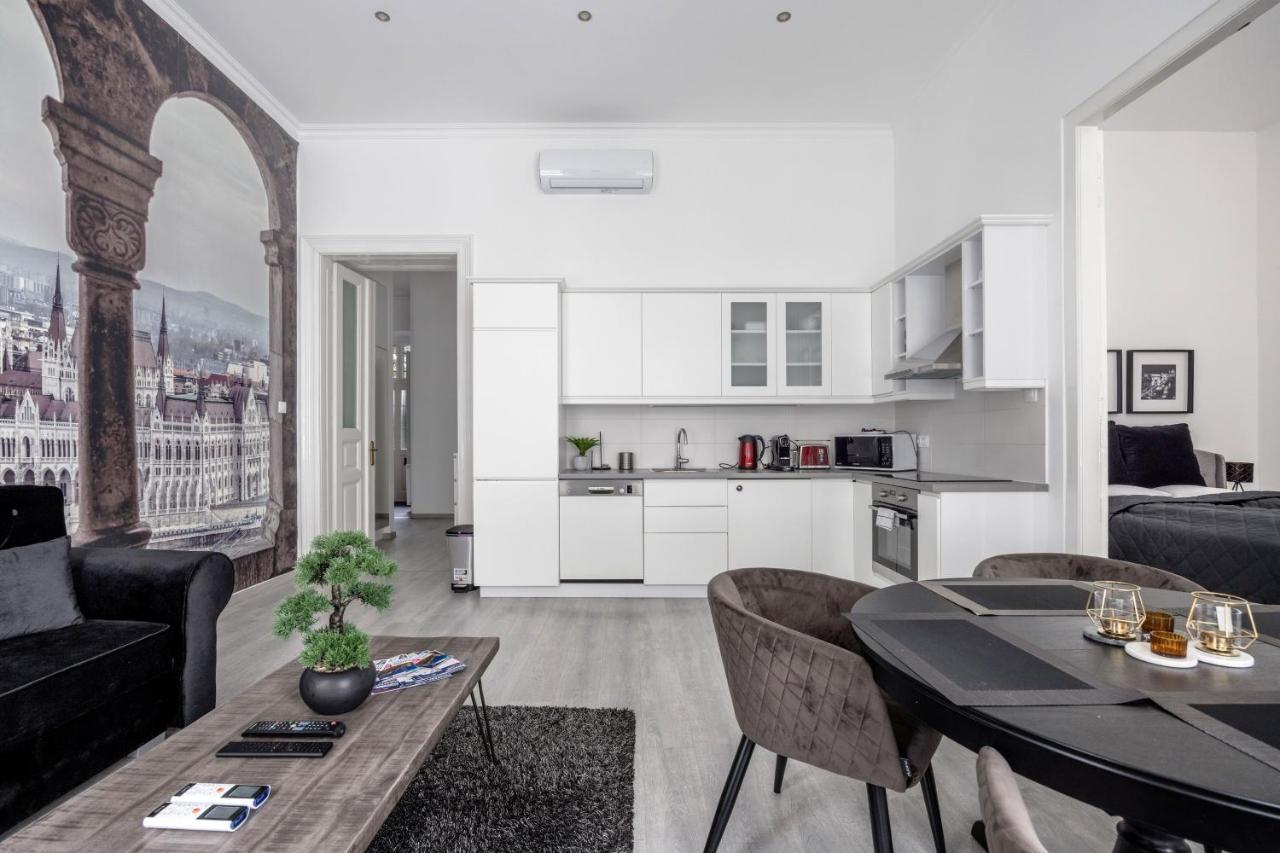 Mystic Dreamy Apartment Budapest Exteriör bild